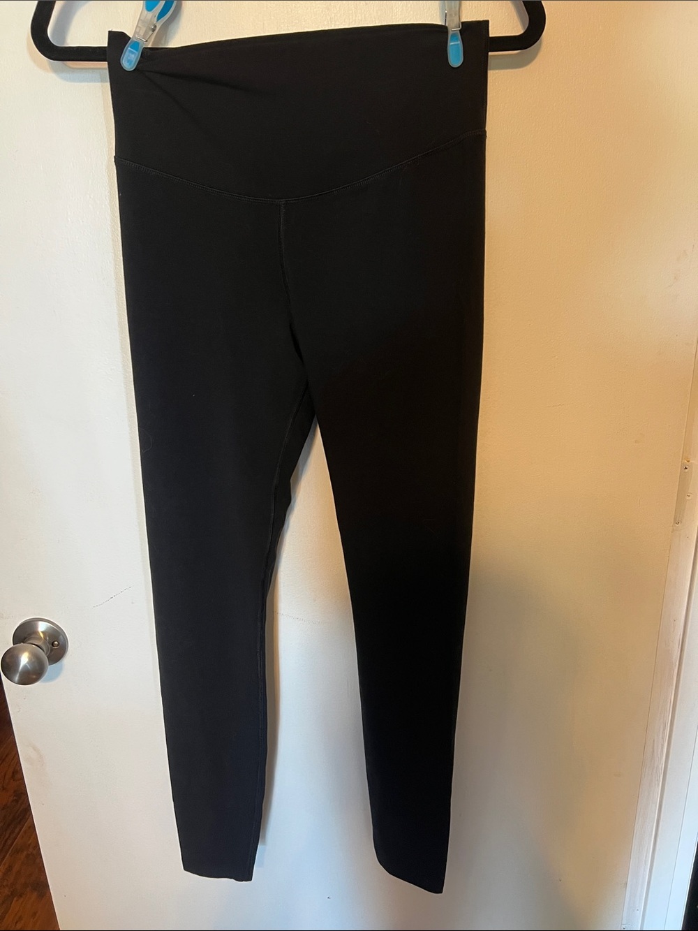 Old Navy Black Extra High-Rise Active Leggings